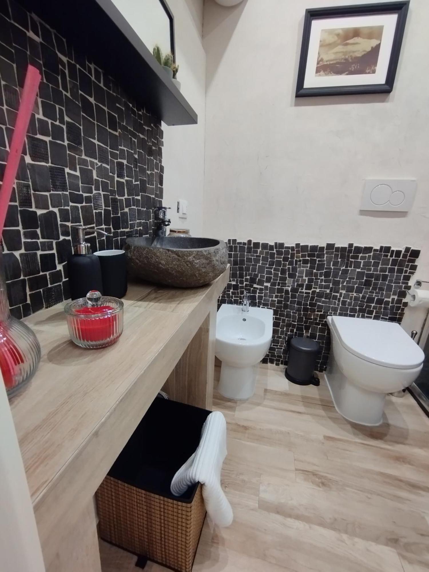 La Casa Nel Cortile Apartment Catania Bagian luar foto